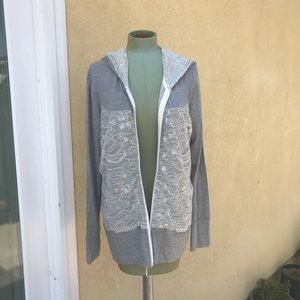 **NWT** Grey Evy’s Tree sweatshirt hoody w/ lace